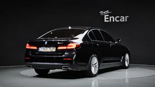 BMW 5 Series (G30) 520i 2021