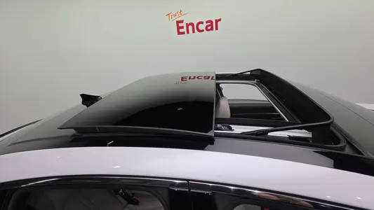 Hyundai (DN8) 2019 12
