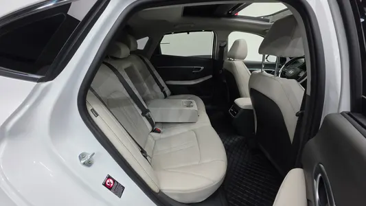 Hyundai (DN8) 2019 34