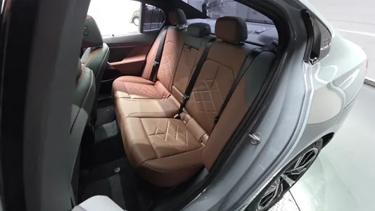 BMW 5 Series (G60) 530i xDrive M 2026 26