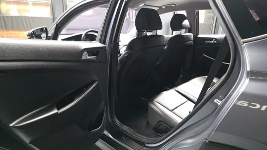 Hyundai Tucson 2.0 2WD 2016 27