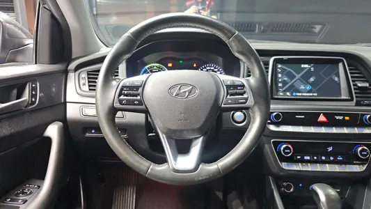Hyundai 쏘나타 라이즈 하이브리드 2017 13