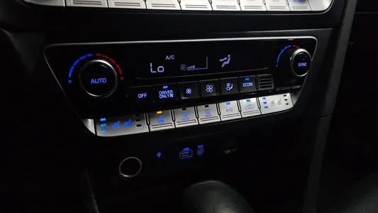 Hyundai 쏘나타 라이즈 하이브리드 2017 18