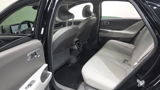 Hyundai Ioniq 6 AWD 2022 27