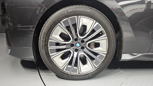BMW 7 Series (G70) 740i sDrive 2023 5