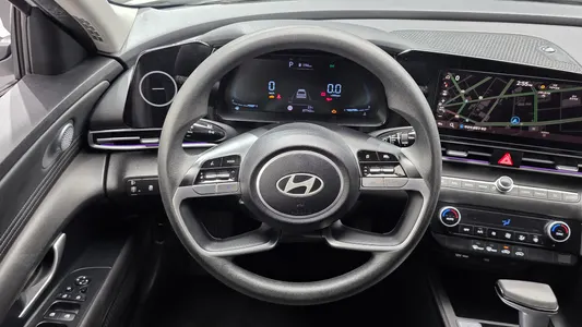 Hyundai (CN7) 1.6 2023 13