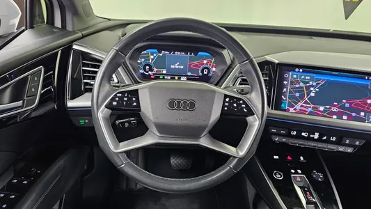 Audi Q4 e- (F4) 40 2022 13
