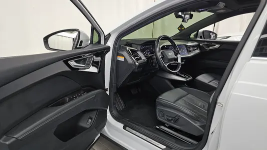 Audi Q4 e- (F4) 40 2022 10