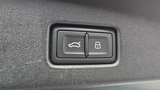 Audi Q4 e- (F4) 40 2022 17