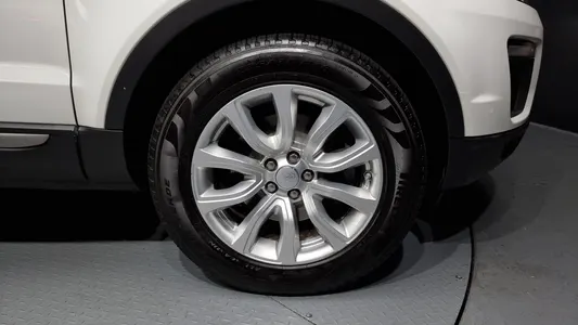 Land Rover 레인지로버 이보크 2.0 TD4 SE 2017 5