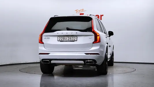 Volvo XC90 2 T8 R- 2021 4
