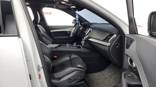 Volvo XC90 2 T8 R- 2021 11