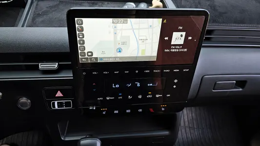 Hyundai Staria 2WD 2023 14