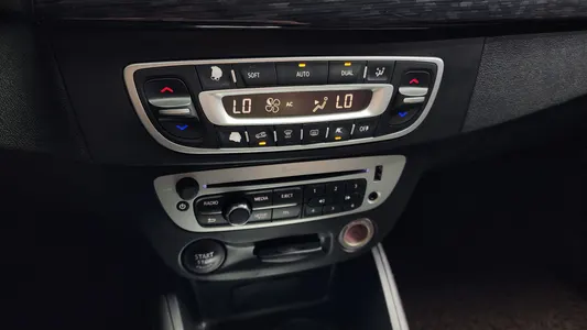 Renault Korea SM3 SE 2014 19