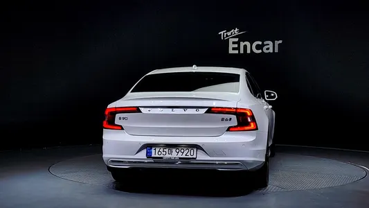 Volvo S90 B6 AWD 2024 4