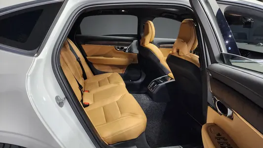 Volvo S90 B6 AWD 2024 12