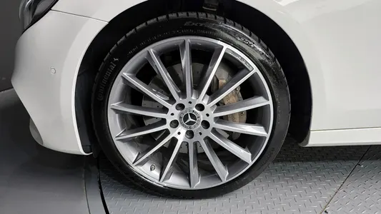 Mercedes-Benz E-Class W213 E350 4MATIC AMG Line 2020 5