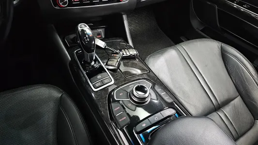Kia K9 3.8 GDI 2013 9