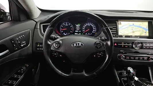 Kia K9 3.8 GDI 2013 17