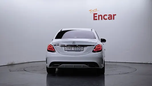 Mercedes-Benz C-Class W205 C200 AMG Line 2016 4
