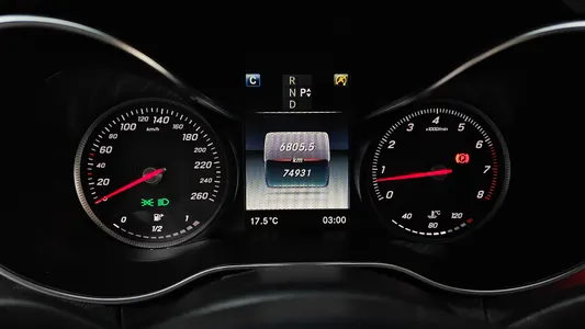 Mercedes-Benz C-Class W205 C200 AMG Line 2016 8