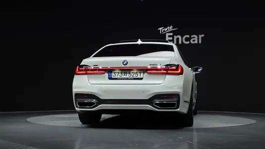 BMW 7 Series (G11) 740Li xDrive M 2022 4