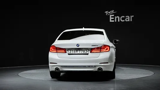 BMW 5 Series (G30) 520d 2020 4