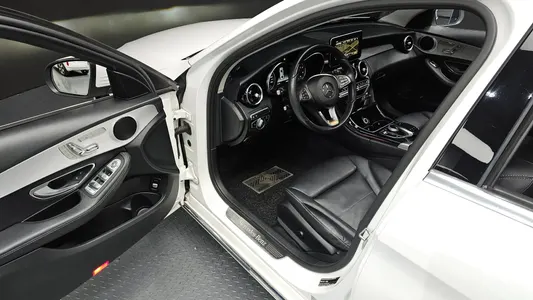 Mercedes-Benz C-Class W205 C220 d 2018 11