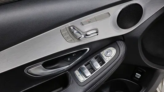 Mercedes-Benz C-Class W205 C220 d 2018 18