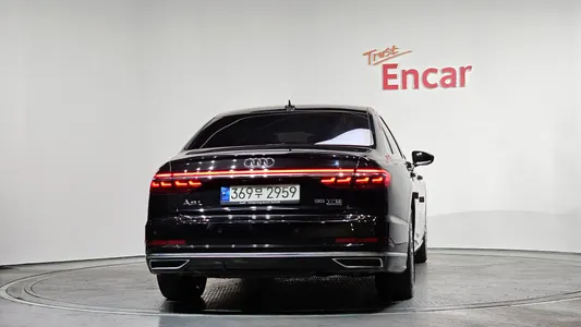 Audi A8 (D5) 55 TFSI LWB 2021 4