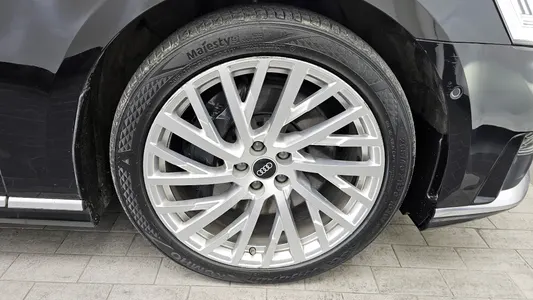 Audi A8 (D5) 55 TFSI LWB 2021 5