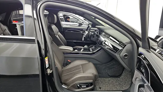 Audi A8 (D5) 55 TFSI LWB 2021 11