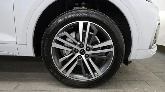 Audi Q5 (FY) 45 TFSI 2021 5