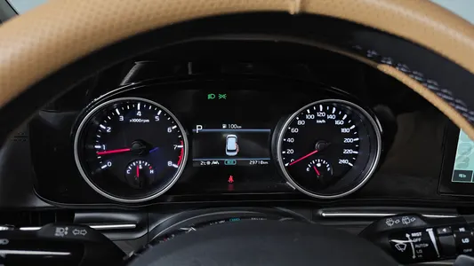 Kia Carnival 9 2022 8