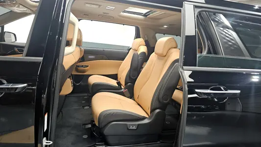 Kia Carnival 9 2023 11