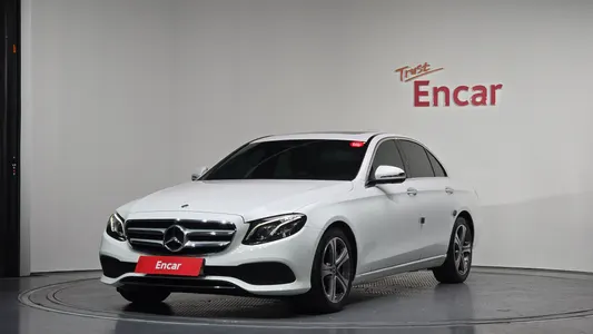 Mercedes-Benz E-Class W213 E300 4MATIC 2018