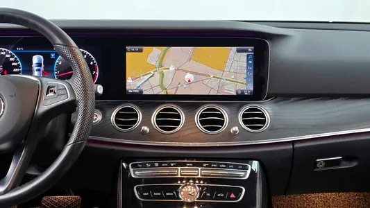 Mercedes-Benz E-Class W213 E300 4MATIC 2018 14
