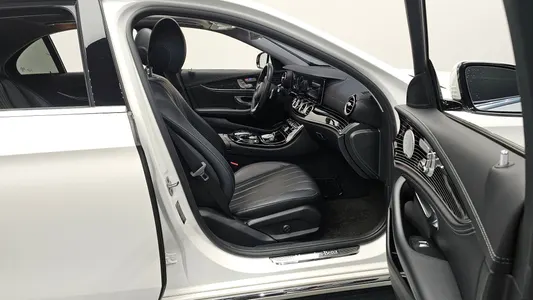Mercedes-Benz E-Class W213 E400 4MATIC 2018 11