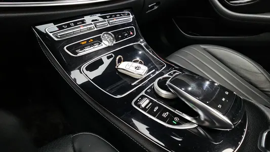 Mercedes-Benz E-Class W213 E400 4MATIC 2018 15