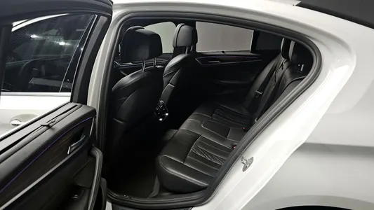 BMW 5 Series (G30) 520d xDrive M 2017 12