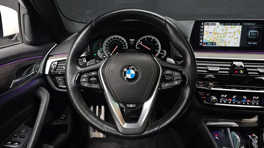 BMW 5 Series (G30) 520d xDrive M 2017 13