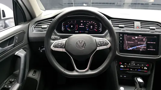 Volkswagen 2 2.0 TDI 4 2021 13