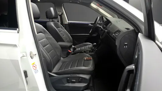 Volkswagen 2 2.0 TDI 4 2021 26