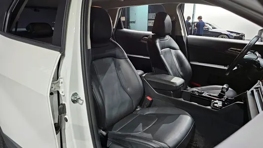 Kia 5 2.0 2WD 2021 12