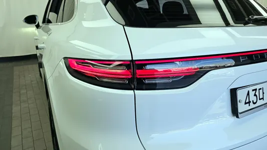 Porsche (PO536) 3.0 2019 23