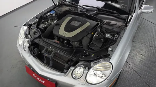 Mercedes-Benz E-Class W211 E350 2008 6