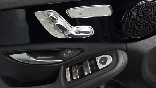 Mercedes-Benz C-Class W205 C200 2020 27
