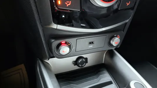 KG Mobility 티볼리 아머 TX 2WD 2018 13