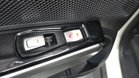 KG Mobility Tivoli LX 4WD 2016 19
