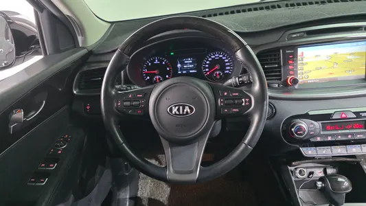 Kia Sorento 2.0 2WD 2016 14